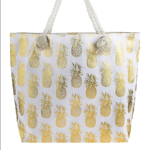 Canvas metallic pineapple print beach tote - Picture 1 of 3